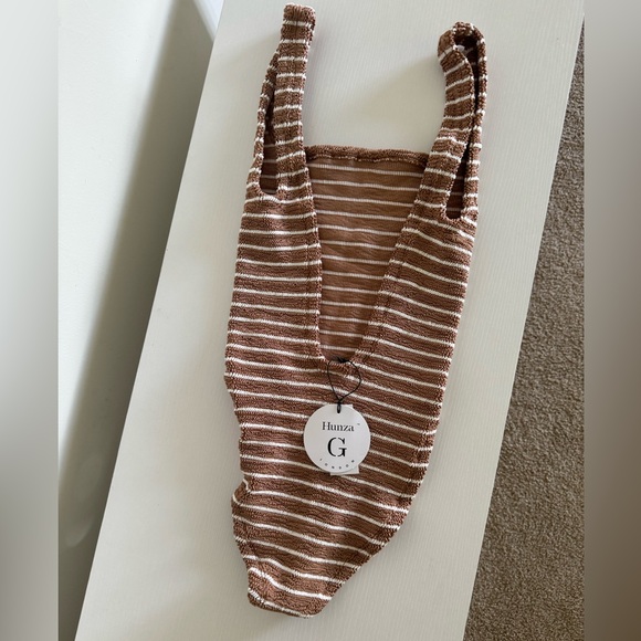 Hunza G Square neck swimsuit - Picture 5 of 6